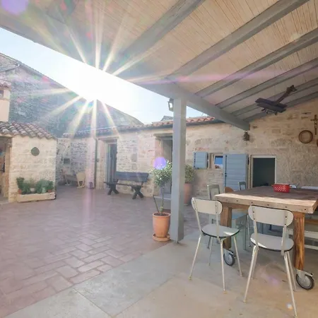 Villa Folirantica