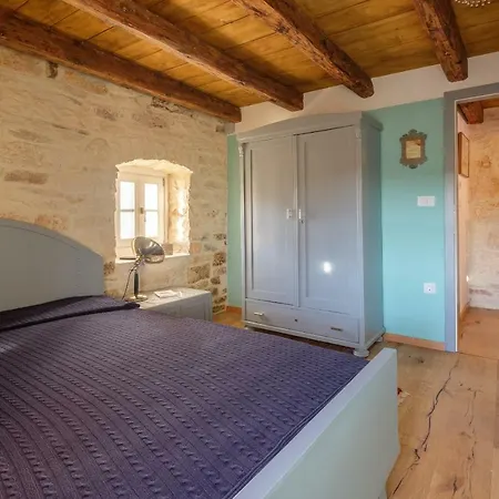 Folirantica Villa *